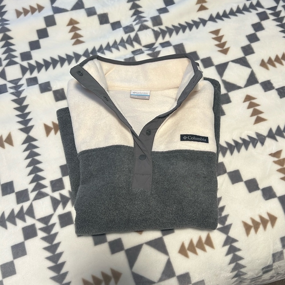 NEW Columbia pullover fleece